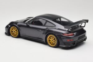 Porsche 911 991.2 GT2 RS Weissach Package Purple Metallic Met Gouden Magnesium Velgen Minichamps 1:18 153068322 Metaal — afbeelding 5 van 6