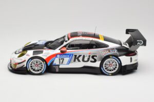 Porsche 911 991.2 GT3 R #17 Kues Team 75 Bernhard M. Christensen / K. Cairoli 24 Hours of Nurburgring 2018 Minichamps 1:18 15 — afbeelding 3 van 6