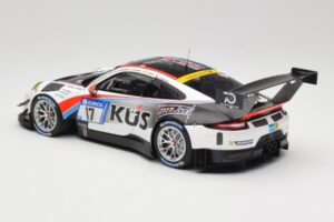 Porsche 911 991.2 GT3 R #17 Kues Team 75 Bernhard M. Christensen / K. Cairoli 24 Hours of Nurburgring 2018 Minichamps 1:18 15 — afbeelding 5 van 6