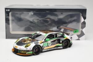 Porsche 911 991.2 GT3 R #28 Alegra Motorsports D. de Quesada / M. Morad Class Winners 24 Hours of Daytona 2017 Minichamps 1:1 — afbeelding 6 van 6