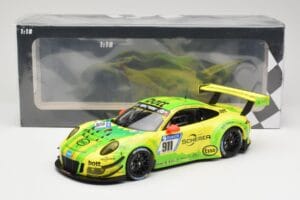 Porsche 911 991.2 GT3 R #911 Manthey Racing R. Dumas / F. Makowiecki 24 Hours of Nurburgring 2017 Minichamps 1:18 155176911 M — afbeelding 6 van 6