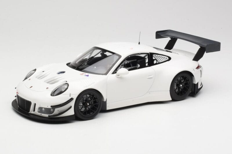 Porsche 911 991.2 GT3 R Wit met Zwarte Velgen Minichamps 1:18 155186900 Metaal