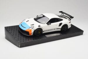 Porsche 911 991.2 GT3 RS Manthey Racing Wit & Blauw & Oranje Minichamps 1:18 MR-911-GT3RS-1805 Metaal — afbeelding 2 van 6