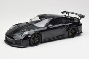 Porsche 911 991.2 GT3 RS Weissach Package Zwart Met Zwarte Velgen Minichamps 1:18 153068321 Metaal