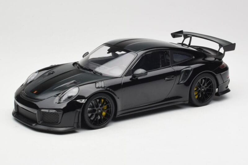 Porsche 911 991.2 GT3 RS Weissach Package Zwart Met Zwarte Velgen Minichamps 1:18 153068321 Metaal