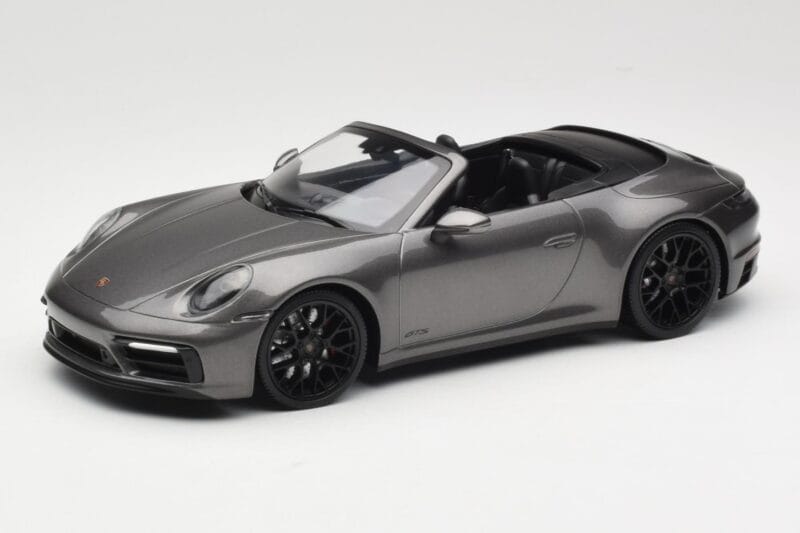 Porsche 911 992 Carrera 4 GTS Cabriolet Grey Metallic Minichamps 1:18 155063031 Metaal