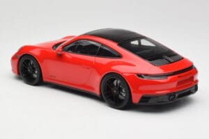 Porsche 911 992 Carrera 4 GTS Rood Minichamps 1:18 155063100 Metaal — afbeelding 5 van 6