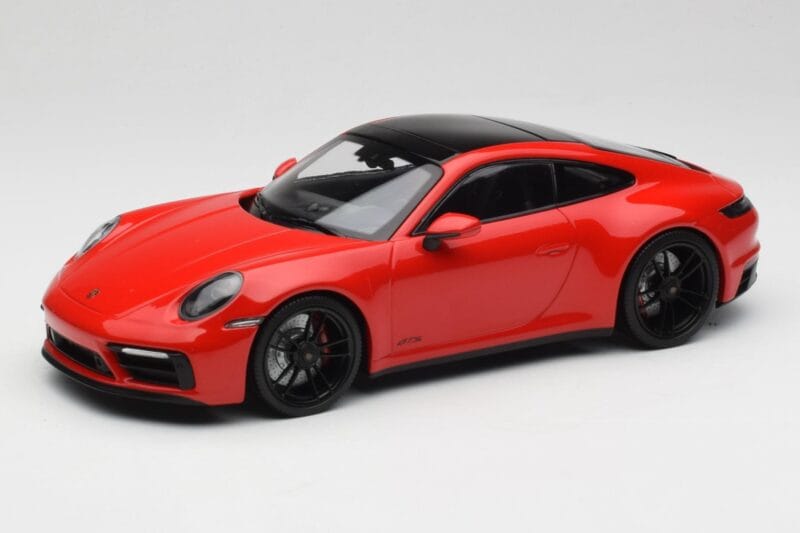 Porsche 911 992 Carrera 4 GTS Rood Minichamps 1:18 155063100 Metaal