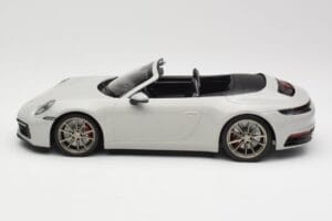 Porsche 911 992 Carrera 4S Cabriolet Grijs Minichamps 1:18 155067335 Metaal — afbeelding 3 van 6