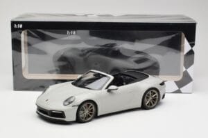 Porsche 911 992 Carrera 4S Cabriolet Grijs Minichamps 1:18 155067335 Metaal — afbeelding 6 van 6
