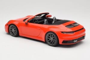 Porsche 911 992 Carrera 4S Cabriolet Oranje Minichamps 1:18 155067334 Metaal — afbeelding 5 van 6
