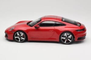 Porsche 911 992 Carrera 4S Carmine Red Minichamps 1:18 155067326 Metaal — afbeelding 3 van 6
