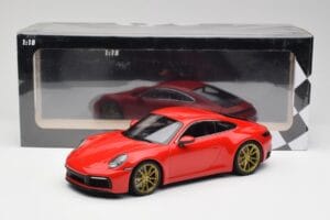 Porsche 911 992 Carrera 4S Guards Rood & Gouden Wielen Minichamps 1:18 153067328 Metaal — afbeelding 6 van 6
