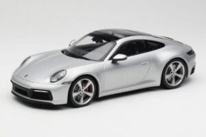 Porsche 911 992 Carrera 4S Zilver Minichamps 1:18 155067322 Metaal