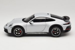 Porsche 911 992 Dakar Ice Grey Metallic Norev 1:18 187242 Metaal — afbeelding 4 van 8
