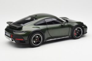 Porsche 911 992 Dakar Oak Groen Metallic Norev 1:18 187241 Metaal — afbeelding 3 van 9