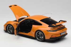 Porsche 911 992 GT3 Bahama Yellow Norev 1:18 187387 Metaal — afbeelding 5 van 8