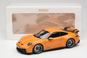 Porsche 911 992 GT3 Bahama Yellow Norev 1:18 187387 Metaal — afbeelding 8 van 8