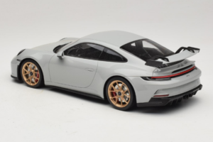 Porsche 911 992 GT3 Chalk Gouden Wielen Minichamps 1:18 117069001 Metaal — afbeelding 5 van 6
