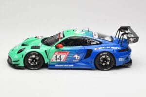 Porsche 911 992 GT3 R Falken #44 D. Eriksson / T. Heinemann 24 Hours of Nurburgring 2023 Minichamps 1:18 113236344 Metaal — afbeelding 4 van 8
