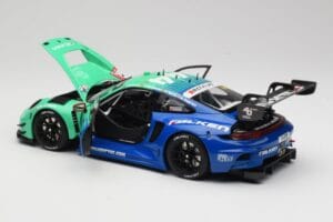 Porsche 911 992 GT3 R Falken #44 D. Eriksson / T. Heinemann 24 Hours of Nurburgring 2023 Minichamps 1:18 113236344 Metaal — afbeelding 5 van 8