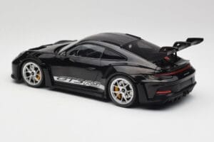 Porsche 911 992 GT3 RS Zwart Met Zilveren Velgen Minichamps 1:18 155062231 Metaal — afbeelding 5 van 6
