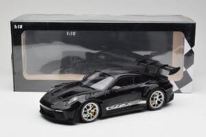 Porsche 911 992 GT3 RS Zwart Met Zilveren Velgen Minichamps 1:18 155062231 Metaal — afbeelding 6 van 6