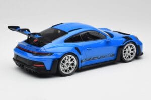 Porsche 911 992 GT3 RS Blauw & Zilveren Wielen & Zwart Decor Minichamps 1:18 153062234 Metaal — afbeelding 2 van 6