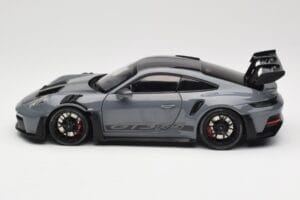 Porsche 911 992 GT3 RS Crayon Weissach Package & Black Wheels Minichamps 1:18 110062024 Metaal — afbeelding 4 van 8