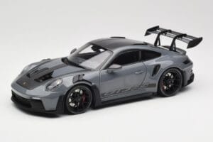 Porsche 911 992 GT3 RS Crayon Weissach Package & Black Wheels Minichamps 1:18 110062024 Metaal
