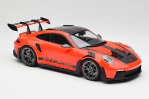 Porsche 911 992 GT3 RS Guards Oranje & Zilveren Velgen Minichamps 1:18 911992002 Metaal — afbeelding 4 van 6