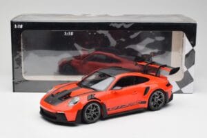 Porsche 911 992 GT3 RS Guards Oranje & Zilveren Velgen Minichamps 1:18 911992002 Metaal — afbeelding 6 van 6