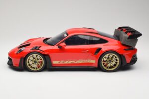 Porsche 911 992 GT3 RS Guards Red GT Spirit 1:12 GT939 Hars — afbeelding 3 van 6