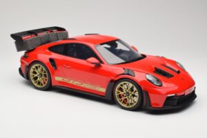 Porsche 911 992 GT3 RS Guards Red GT Spirit 1:12 GT939 Hars — afbeelding 4 van 6