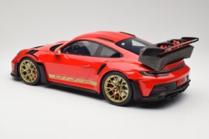Porsche 911 992 GT3 RS Guards Red GT Spirit 1:12 GT939 Hars — afbeelding 5 van 6
