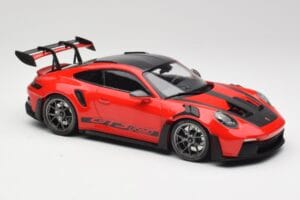 Porsche 911 992 GT3 RS Guards Rood & Zilveren Wielen Weissach Package Minichamps 1:18 153062246 Metaal — afbeelding 4 van 6