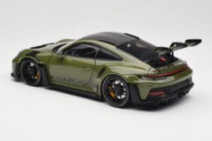 Porsche 911 992 GT3 RS Nato Olive & Black Wheels Minichamps 1:18 110062027 Metaal — afbeelding 7 van 8