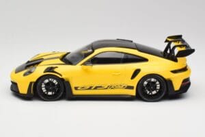 Porsche 911 992 GT3 RS Racing Geel & Zwarte Wielen Minichamps 1:18 153062245 Metaal — afbeelding 3 van 6