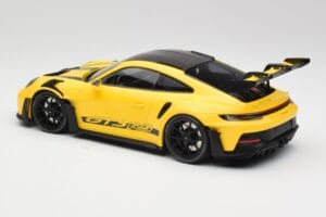 Porsche 911 992 GT3 RS Racing Geel & Zwarte Wielen Minichamps 1:18 153062245 Metaal — afbeelding 5 van 6