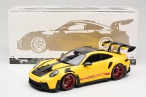 Porsche 911 992 GT3 RS Racing Yellow Weissach Package & Red Wheels Minichamps 1:18 110062025 Metaal — afbeelding 8 van 8