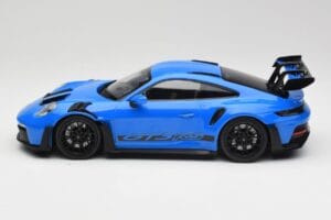 Porsche 911 992 GT3 RS Shark Blauw & Zwarte Wielen Minichamps 1:18 153062233 Metaal — afbeelding 3 van 6