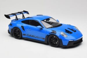 Porsche 911 992 GT3 RS Shark Blauw & Zwarte Wielen Minichamps 1:18 153062233 Metaal — afbeelding 4 van 6