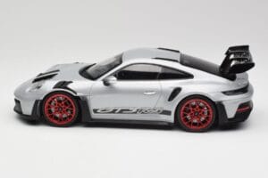 Porsche 911 992 GT3 RS Zilver & Rode Wielen Minichamps 1:18 153062241 Metaal — afbeelding 3 van 6