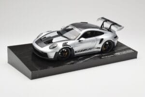 Porsche 911 992 GT3 RS Zilver Weissach Package Minichamps 1:18 110062020 Metaal — afbeelding 2 van 8