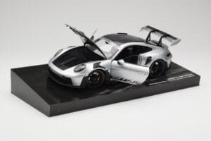 Porsche 911 992 GT3 RS Zilver Weissach Package Minichamps 1:18 110062020 Metaal — afbeelding 3 van 8