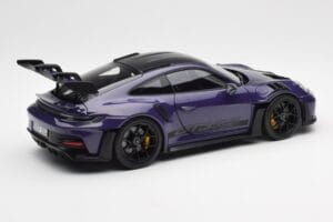 Porsche 911 992 GT3 RS Weissach Package Ultraviolet Norev 1:18 187368 Metaal — afbeelding 3 van 8