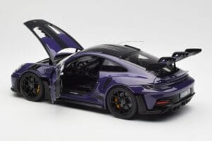 Porsche 911 992 GT3 RS Weissach Package Ultraviolet Norev 1:18 187368 Metaal — afbeelding 5 van 8