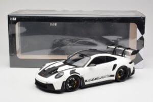 Porsche 911 992 GT3 RS Wit & Zwarte Wielen Minichamps 1:18 155062230 Metaal — afbeelding 6 van 6