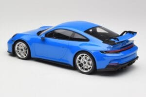 Porsche 911 992 GT3 Shark Blauw & Zilveren Wielen Minichamps 1:18 143069015 Hars — afbeelding 5 van 6