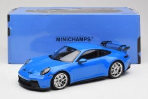 Porsche 911 992 GT3 Shark Blauw & Zilveren Wielen Minichamps 1:18 143069015 Hars — afbeelding 6 van 6